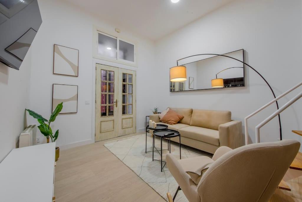 Luxury Apartment In The Center マドリード エクステリア 写真