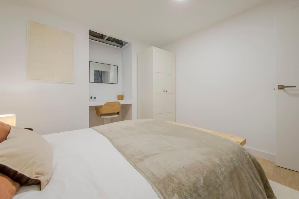 Luxury Apartment In The Center マドリード エクステリア 写真